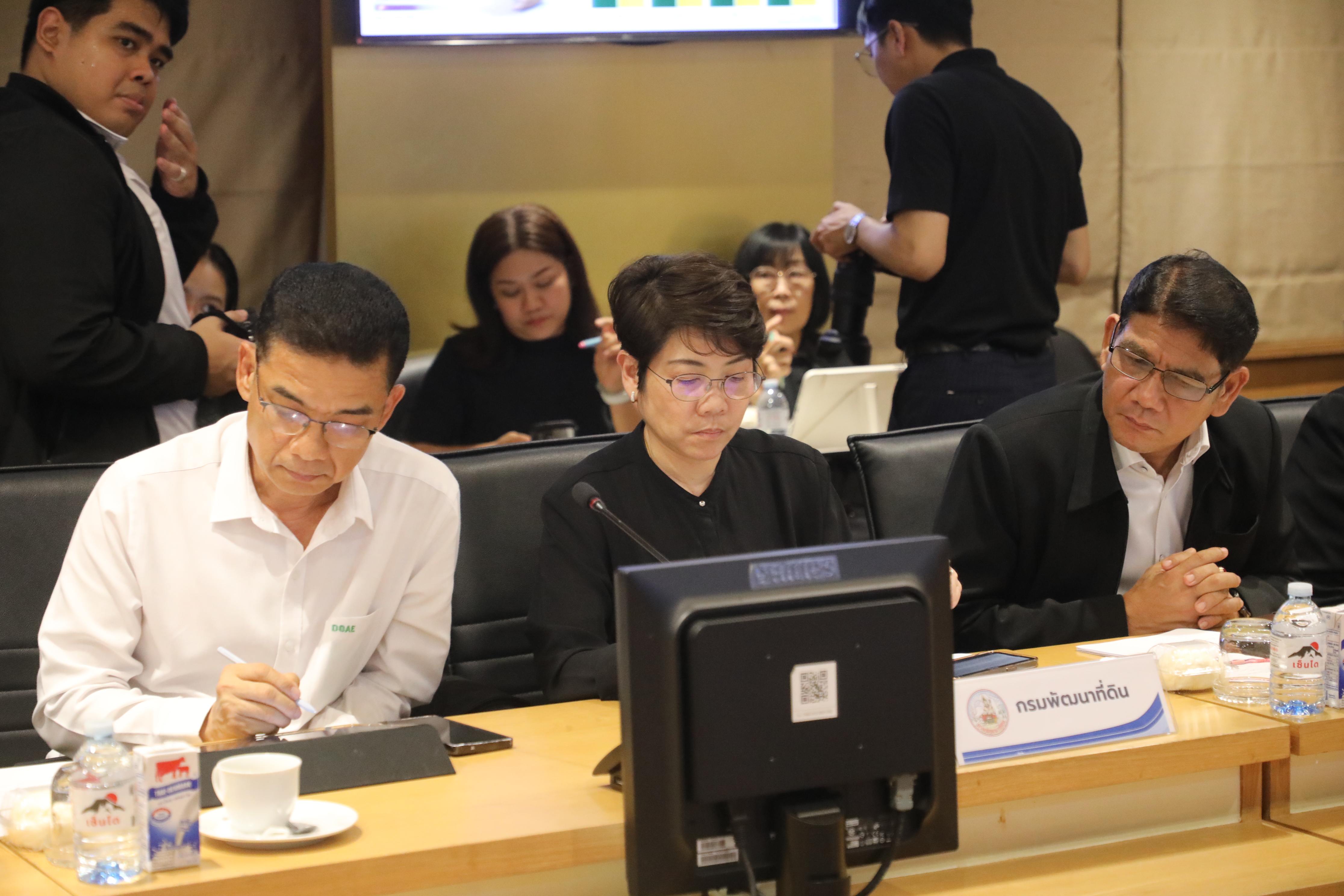 title - ส.ป.ก. เข้าร่วมประชุม หารือแนวทางการรับมือผลกระทบจากสถานการณ์การสู้รบในภูมิภาคตะวันออกกลาง ครั้งที่ 2/2569